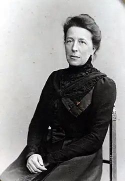 Эмилия Шанкс около 1900 года