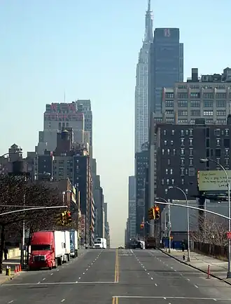 Вид на улицу с западной оконечности