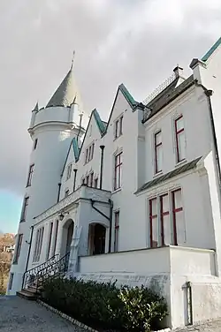 Главный вход в замок