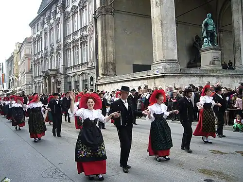 Костюмированное шествие (Октоберфест, 2012)