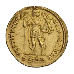 Валент II (ок. 364 г.). На шаре в руке Валента