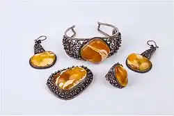 Эрнест Абрамович Лис, Гарнитур «Зыбь»,  1995 год.