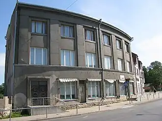 Жилой дом-магазин на улице Валга, город Тырва