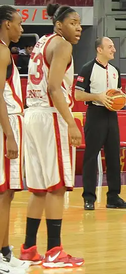 Келси Боун в игре за турецкий «Галатасарай»(14 февраля 2014 года)