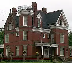 Викторианский особняк в округе Белмонт