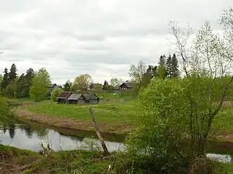 Деревенские бани на берегу Вишеры