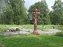 Братские могилы советских солдат.