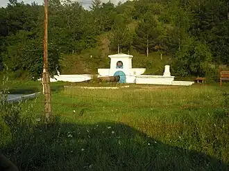 Впускное сооружение тоннеля около дороги между Счастливым и Многоречьем до реконструкции