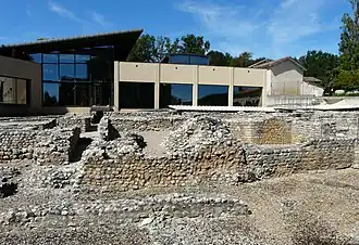 Руины галло-романских зданий