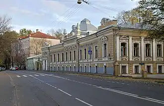 Главный особняк, 2008