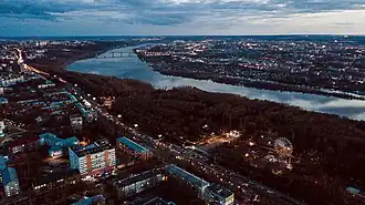 Вид на парк «Швейцария», Оку и прилегающие районы города с высоты птичьего полёта