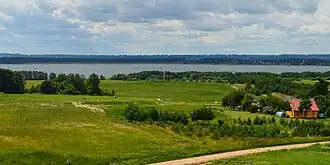 Вид на озеро с северо-востока летом 2017 г.