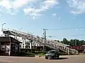 Пешеходная система над железнодорожными путями