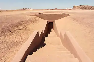 Вход в двойную гробницу Бетью и Идеки