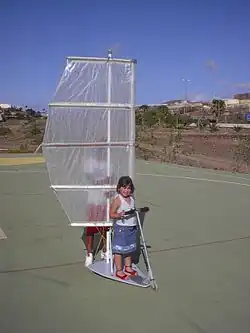 самокат с парусом