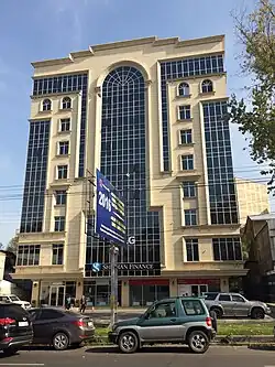 Здание «Shinhan Financial» на Ауэзова/Кабанбай батыра