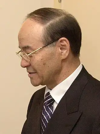 Сулейменов в 2002 году