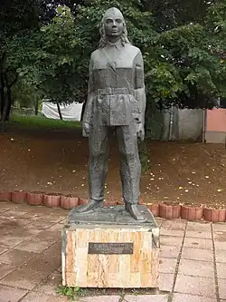 Памятник Вере Йоцич в Македонске-Каменице