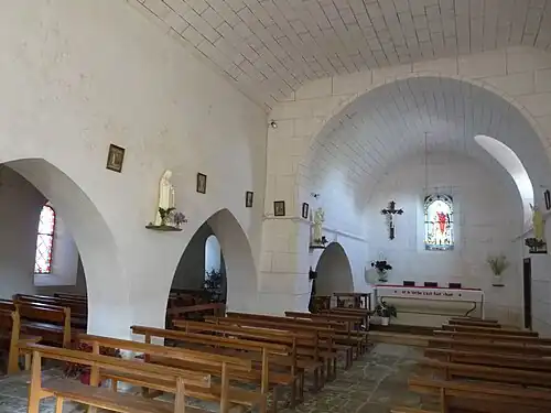 Интерьер церкви Сен-Совёр