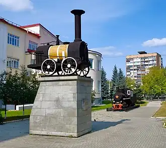 Памятник паровозу Черепановых