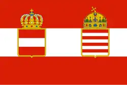Военный и военно-морской флаг Австро-Венгрии в 1915—1918 годах (де-факто как военно-морской флаг никогда не использовался).