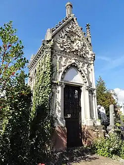 Часовня (фамильный склеп)