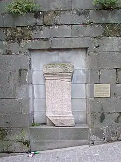 Копия надгробия Люция Элия