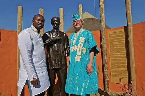 Золани Мкива